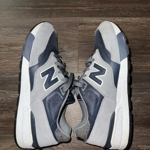 New Balance Men's Navy and Light Gray Sneakers - Picture 3 of 7